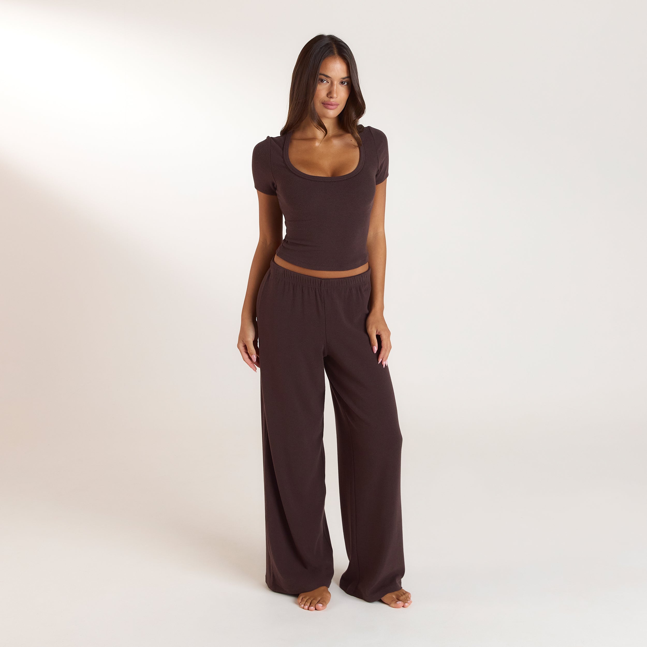 Geripptes Kurzarm-Pyjama Top | Geripptes Kurzarm-Pyjama Top - Dunkle Schokolade