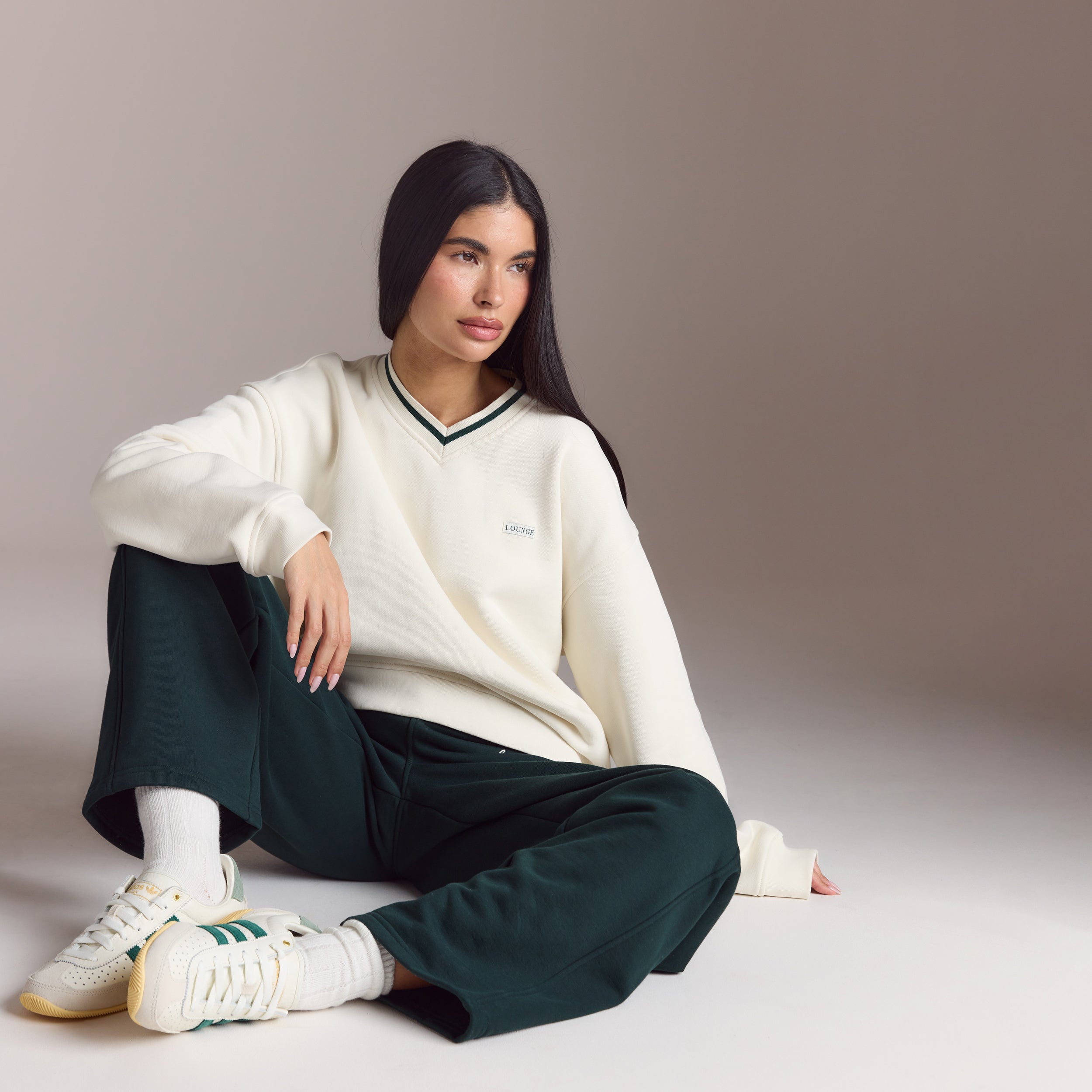 Lounge Living V-Neck Pullover | Lounge Living V-Neck Pullover - Crèmefarben