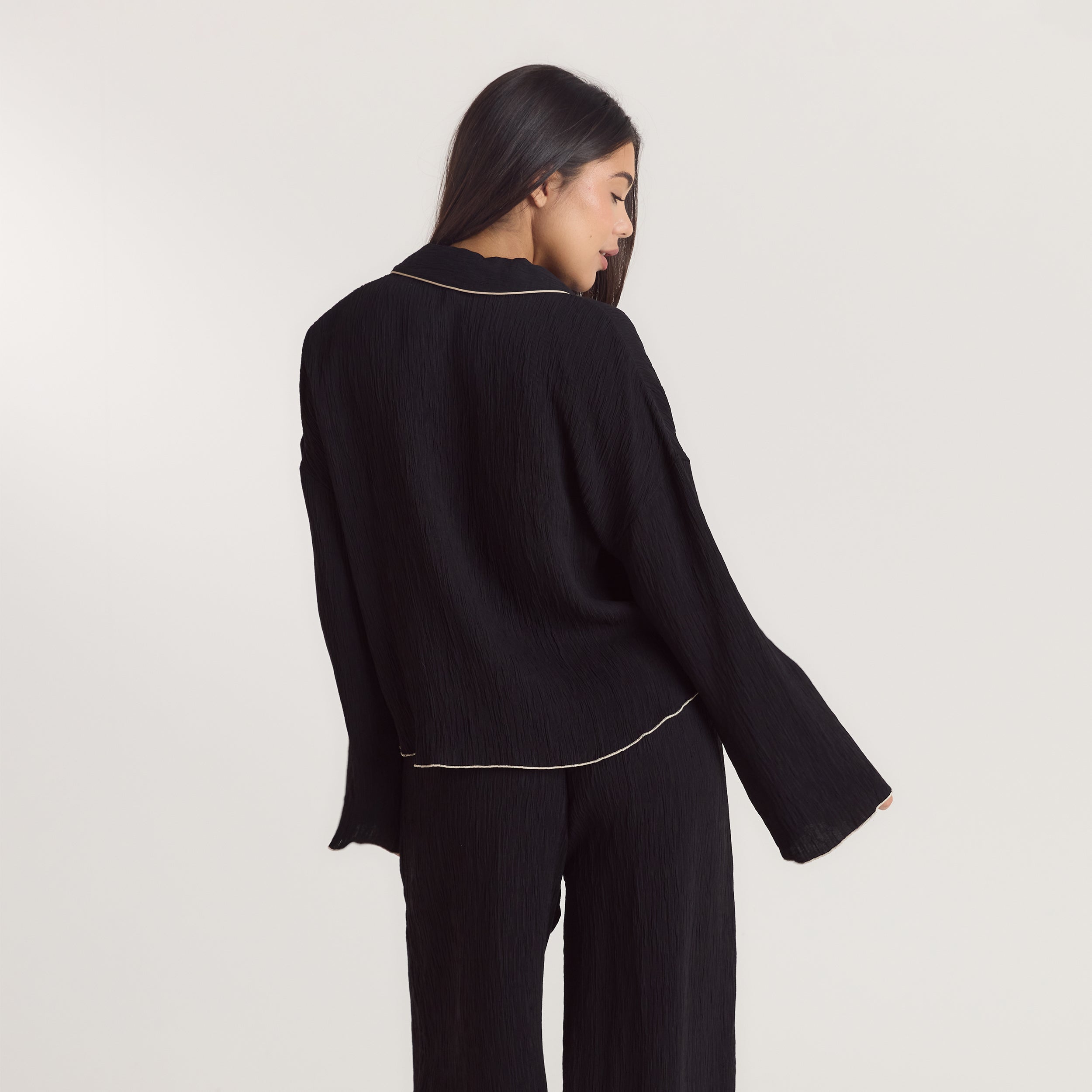 Crinkle Pyjamahemd - Schwarz alternate