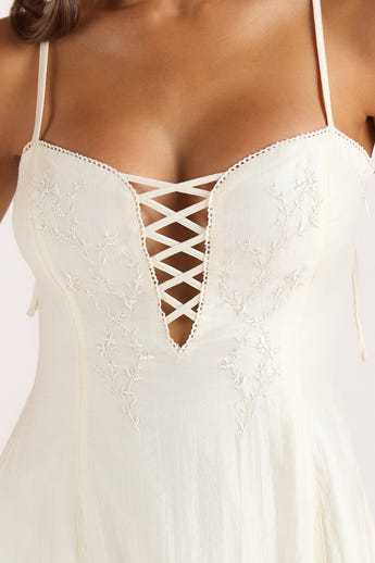 Bestickter Maxikleid mit Korsetdetail - Buttercreme alternate