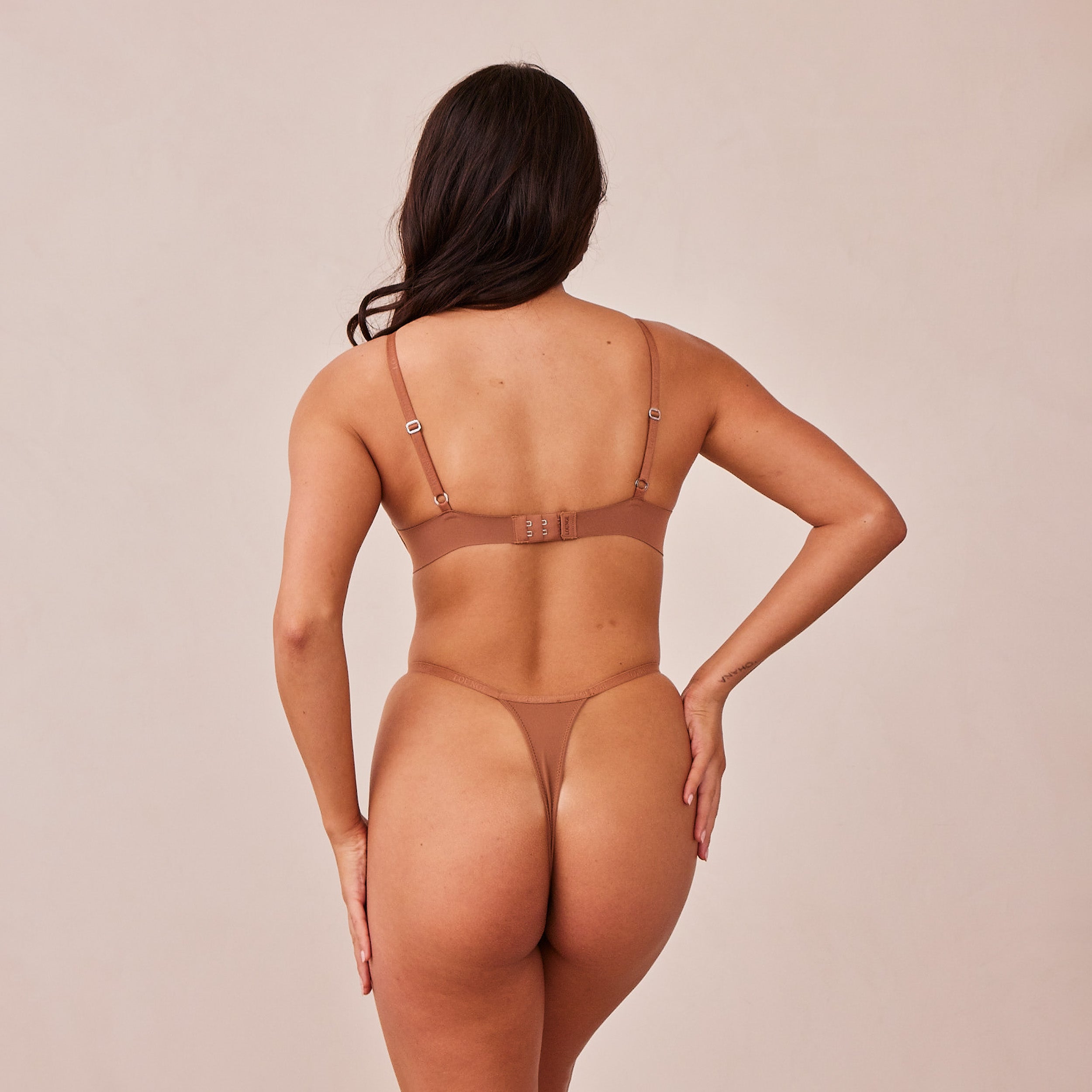 Light Non-wire Plunge T-shirt BH | Dakota, S/S (String)