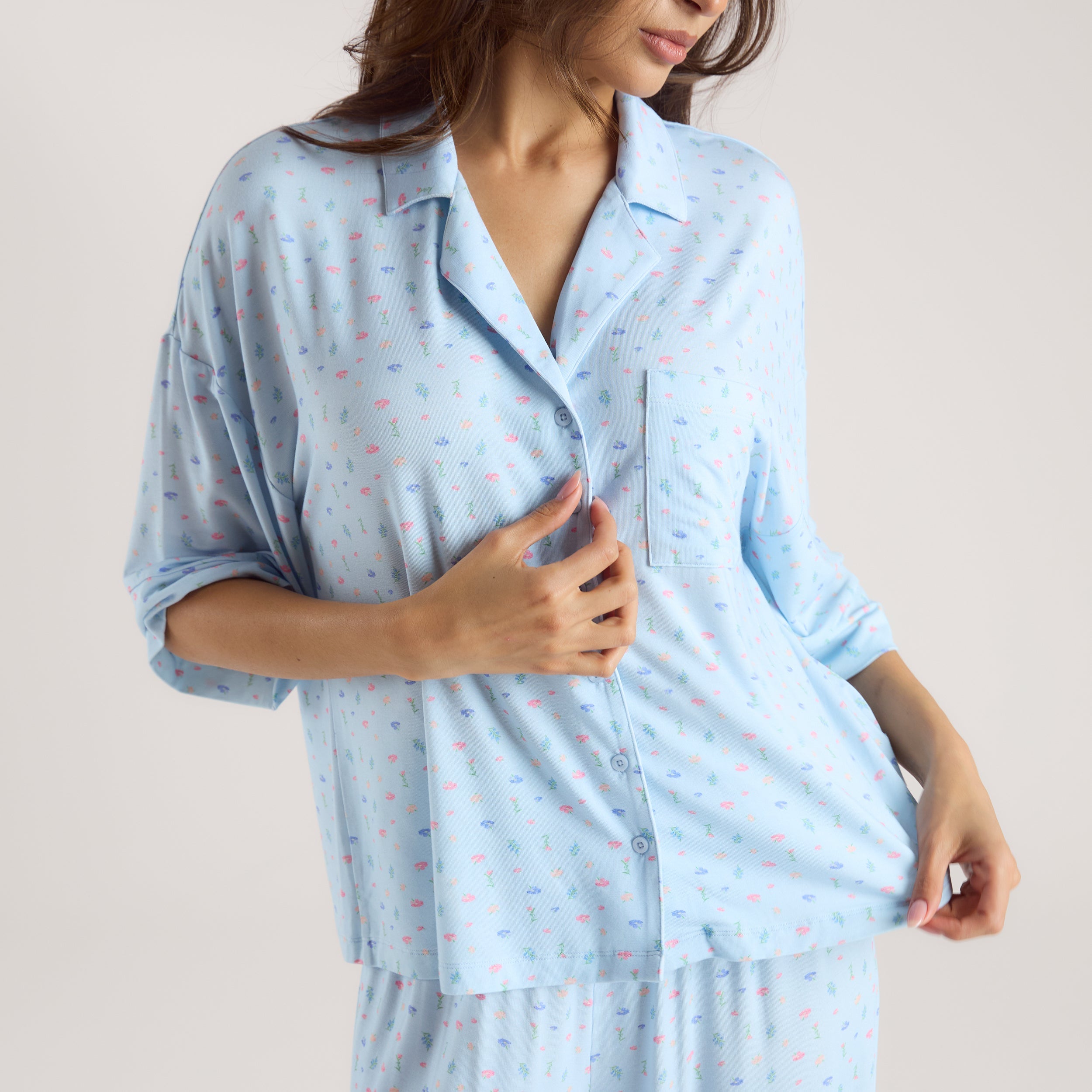 Modal Pyjama-Shirt mit kurzen Ärmeln | Modal Pyjama-Shirt mit kurzen Ärmeln - Florales Blau
