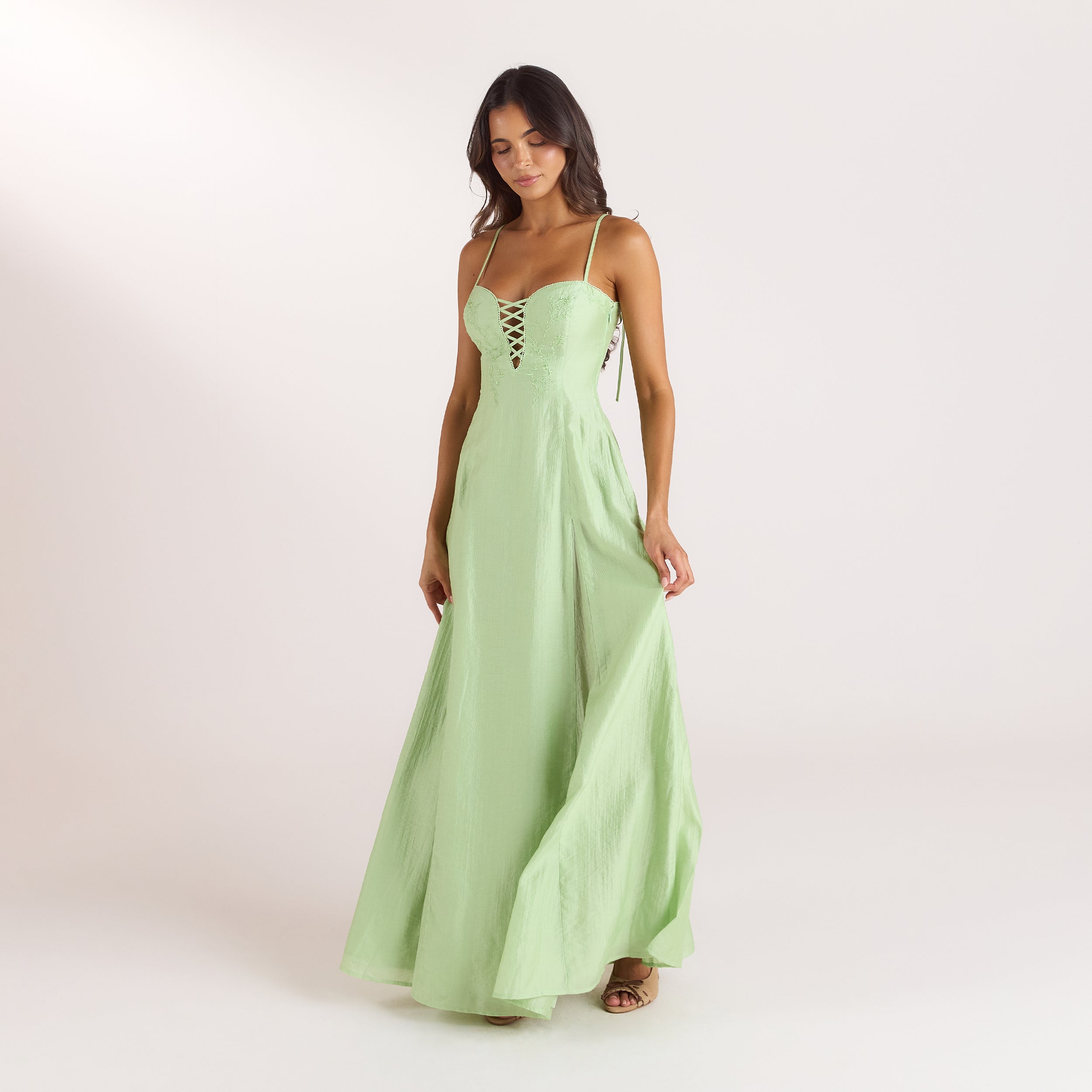 Bestickter Maxikleid mit Korsetdetail | Bestickter Maxikleid mit Korsetdetail - Grün