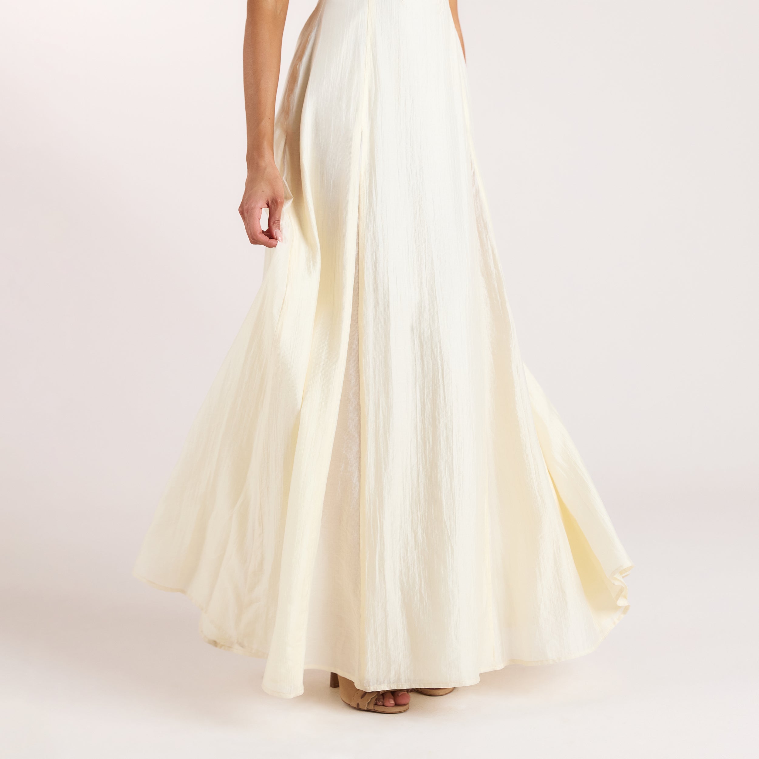 Bestickter Maxikleid mit Korsetdetail | Bestickter Maxikleid mit Korsetdetail - Buttercreme
