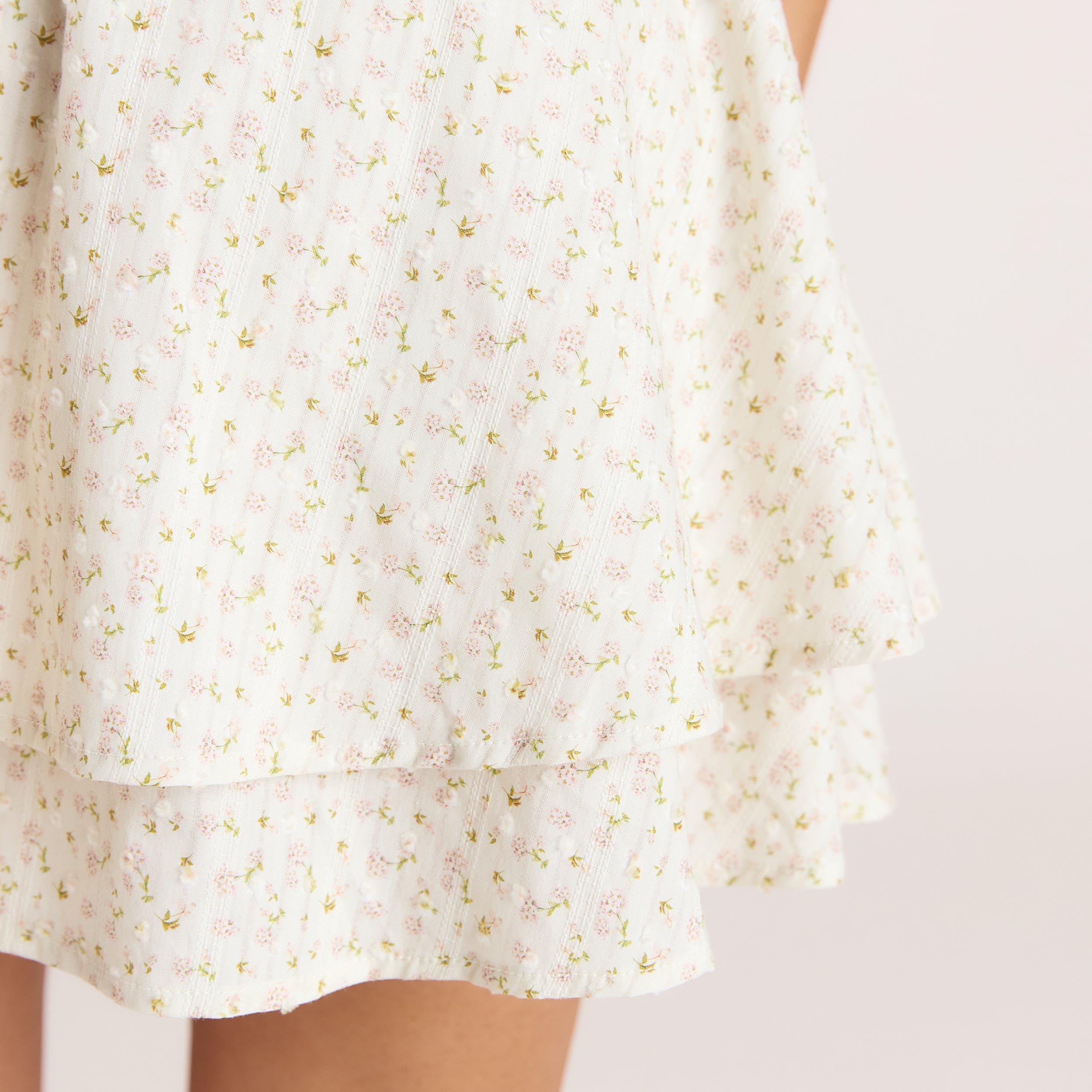Spitzen-Minikleid | Spitzen-Minikleid - Blumencreme