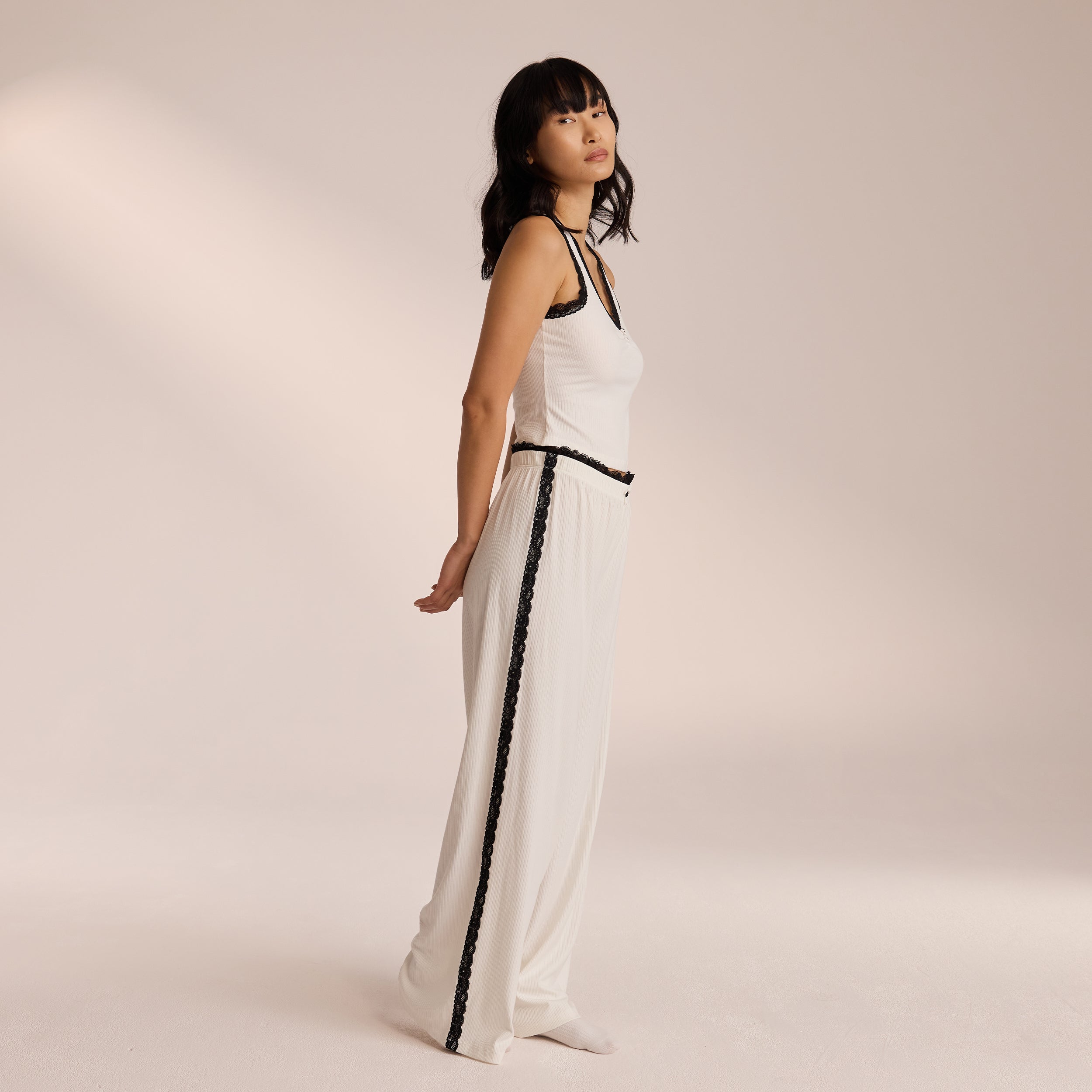 Pyjamashose mit Spitze  | Miki, S