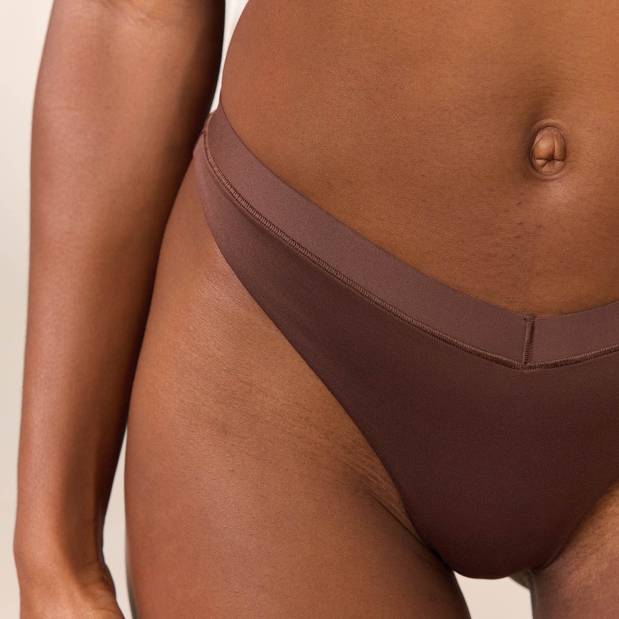 Everyday Comfort String | Amina, S